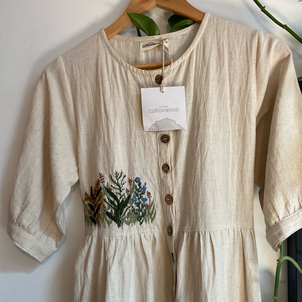Hand Embroidered Little Cottonwood Trail Dress | NWT | XS - Picture 2 of 6